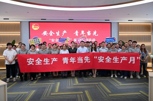 人人讲清静 个个会应急丨尊凯时龙股份开展清静生产抢救演练消防培训