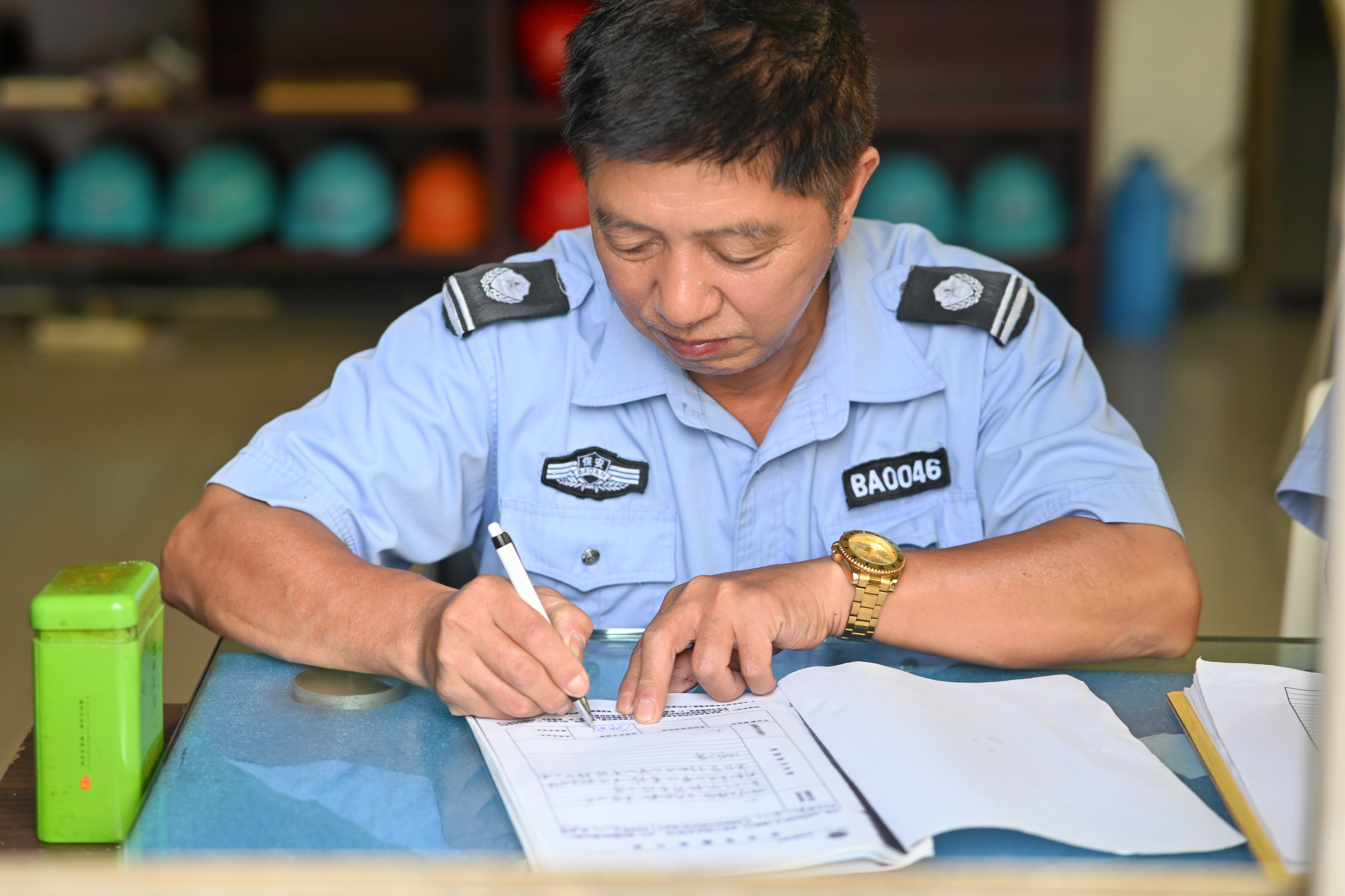 参军马岁月到护卫征程 ——记安保班长钟国兴
